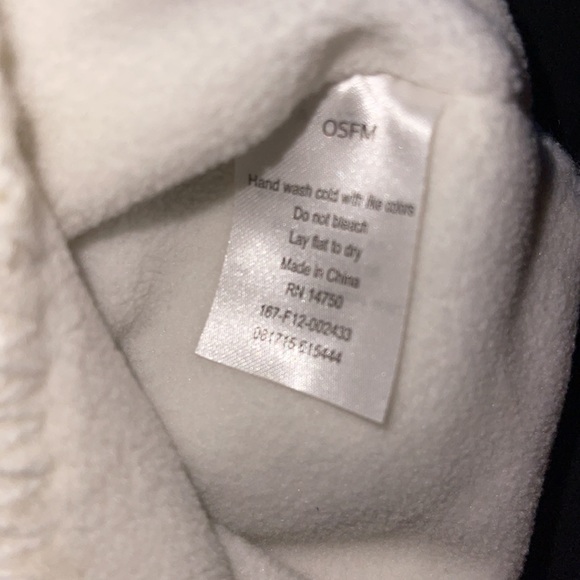 Winter Beenie - Picture 2 of 2